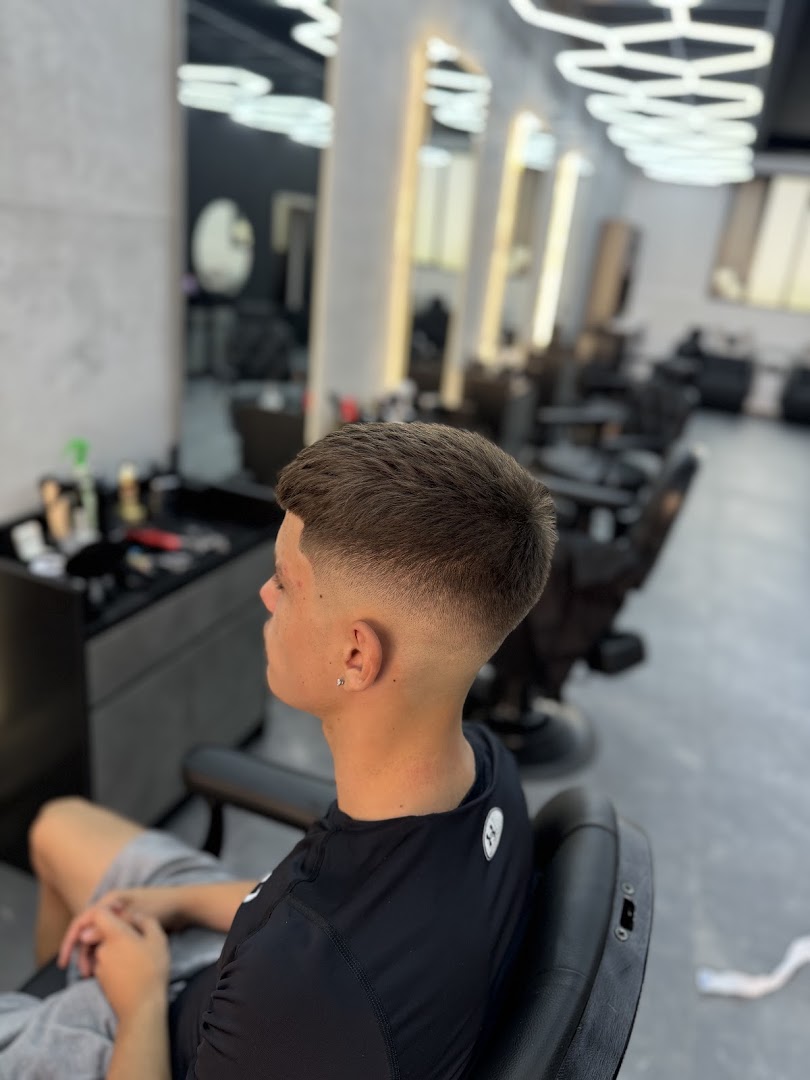 Detailaufnahme eines modernen Haarschnitts